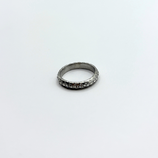 Ring met steentjes