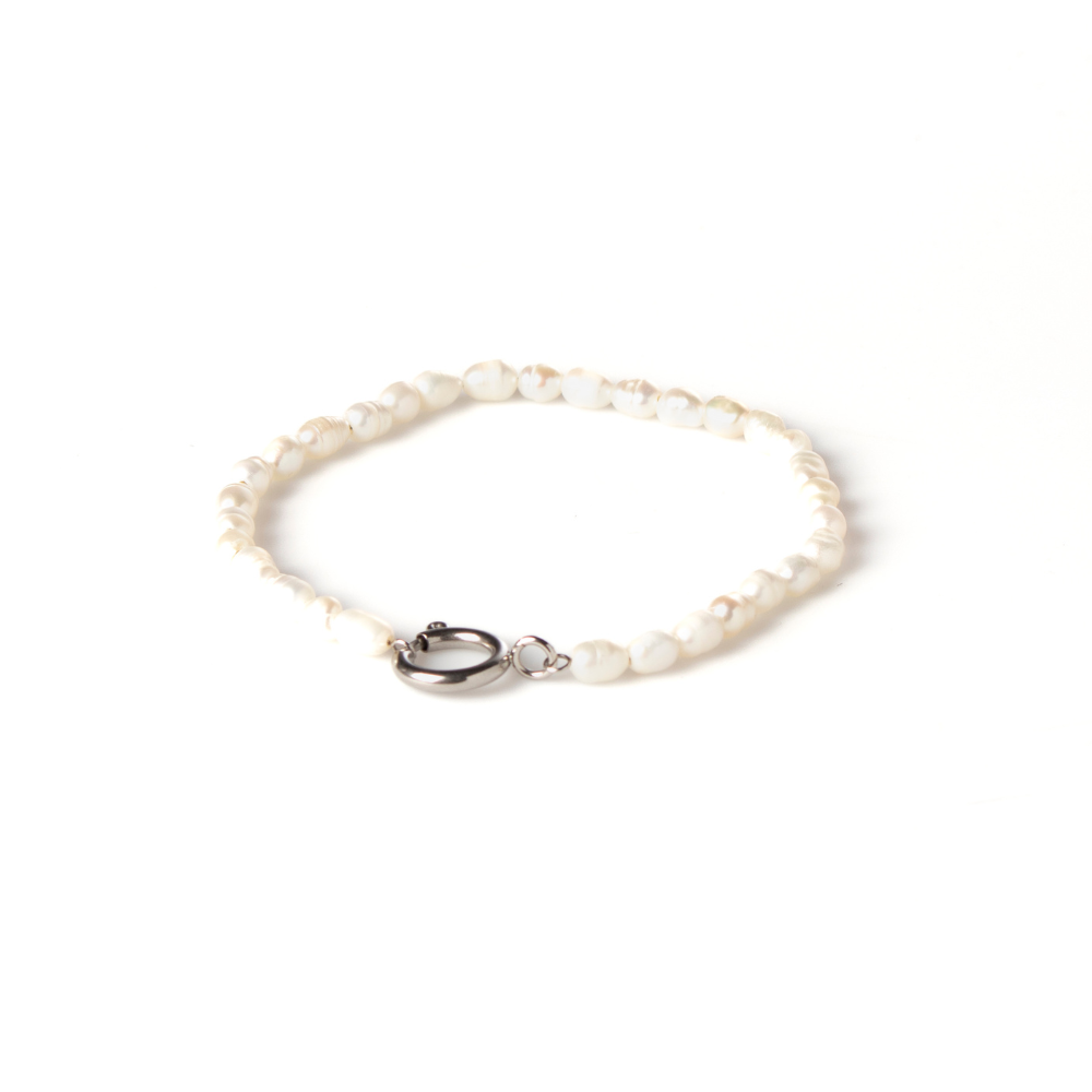 Trendy zoetwaterparels armband