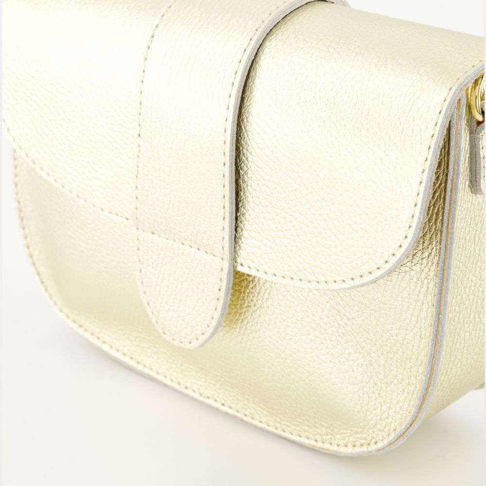 Crossbodytas leer