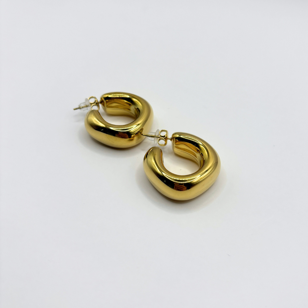 Hoops oorbellen