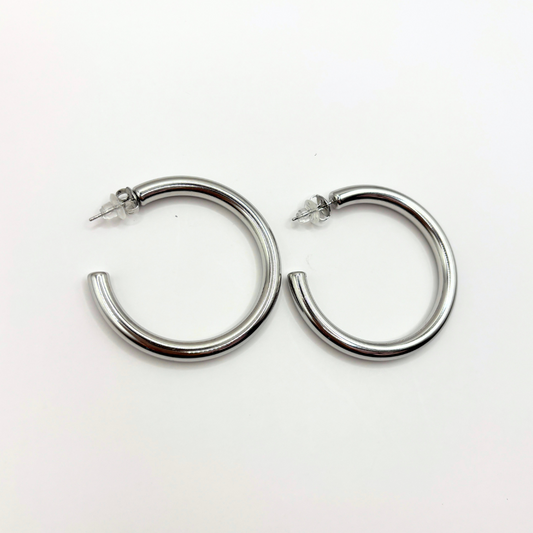 Hoops oorbellen