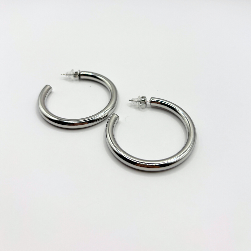 Hoops oorbellen