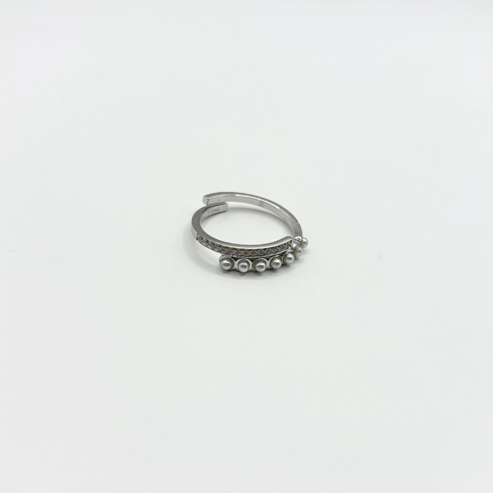 Ring met parels en steentjes