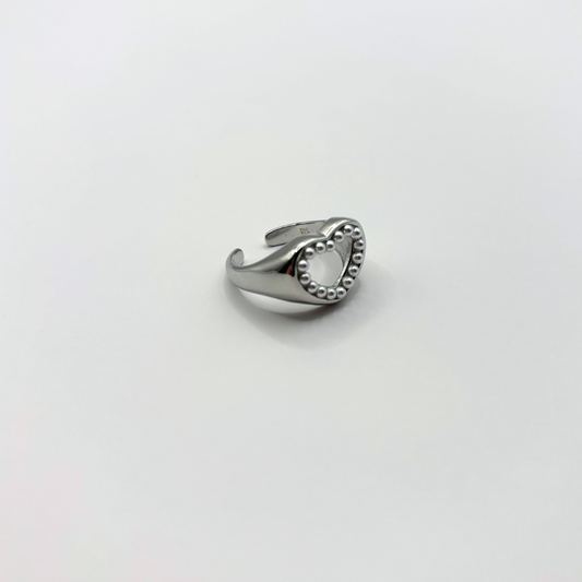 Ring heart pearl