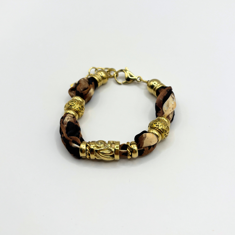 Gevlochten armbandje