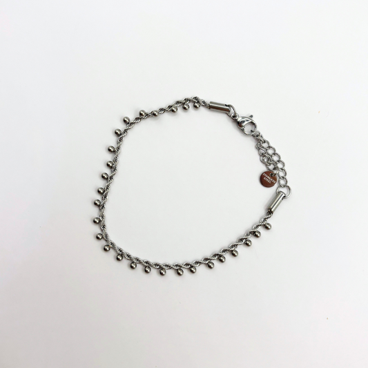 Tiny points armband