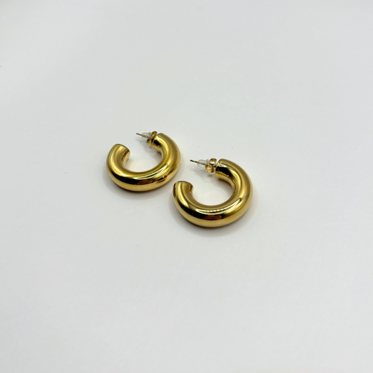 Hoops oorbellen