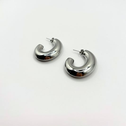 Hoops oorbellen