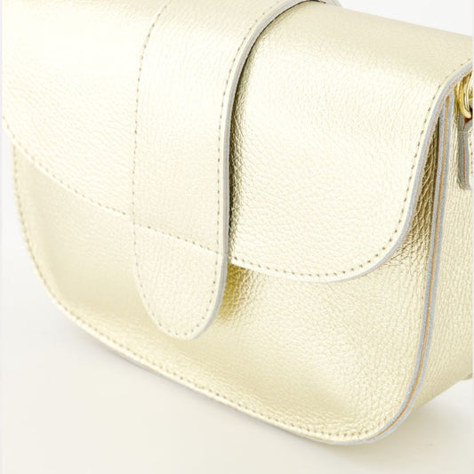 Crossbodytas leer
