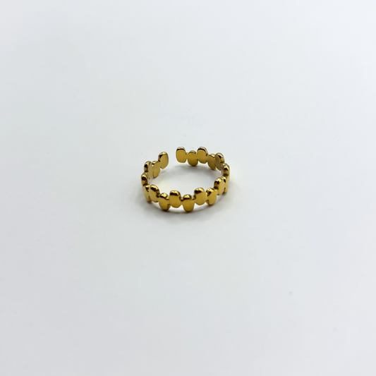 Twisted ring