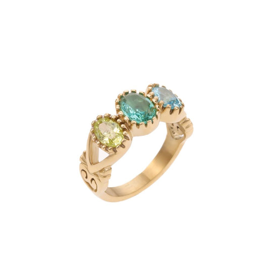Ring met gekleurde steentjes